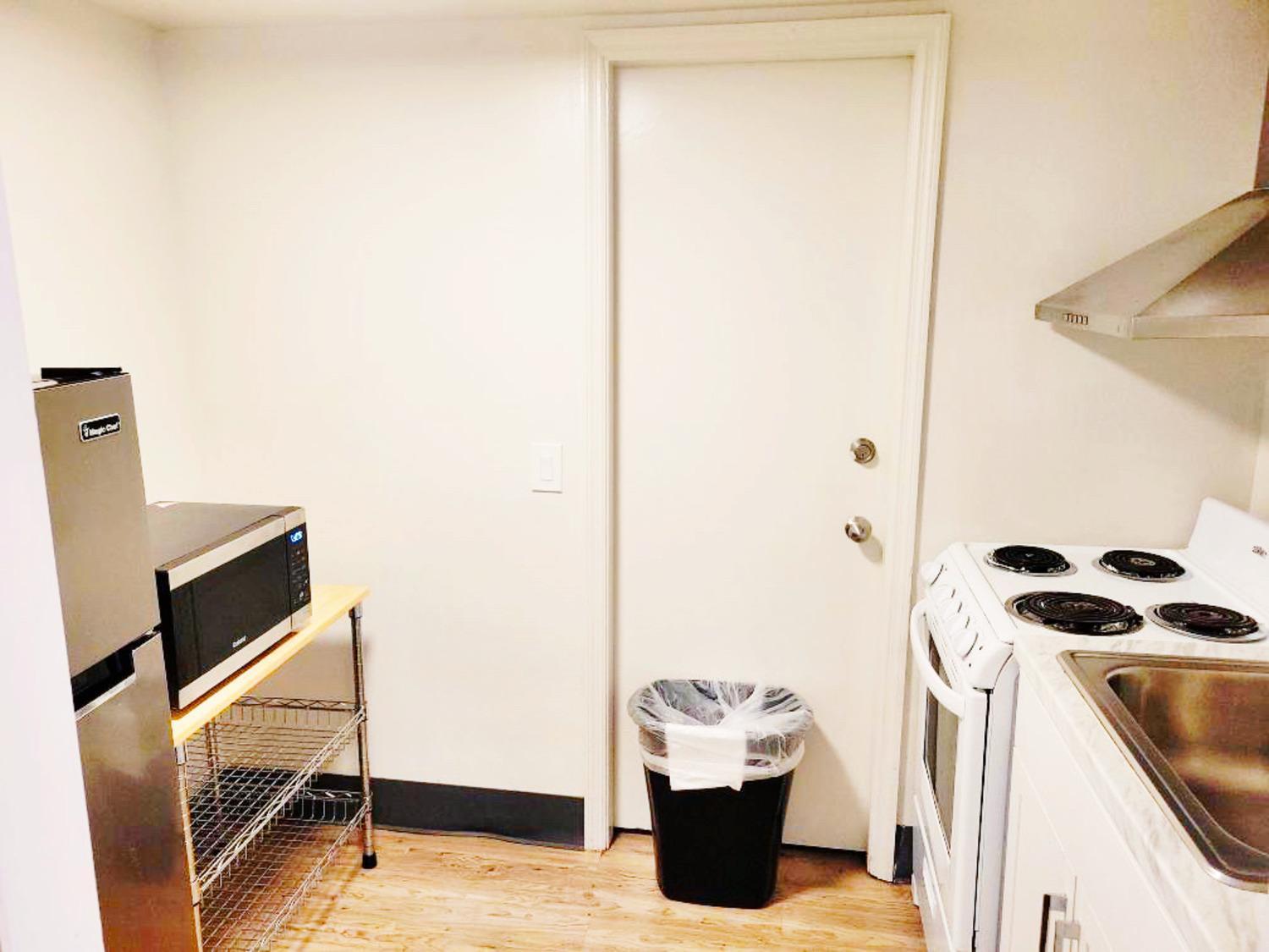 Hotel Stayable West 2*